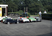 117761 Afbeelding van de trapauto's van de Verkeerstuin in het Park Transwijk (tussen de Beneluxlaan en Europalaan) te ...